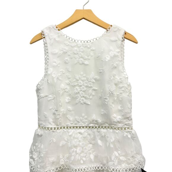 Lulus Look So Sweet White Embroidered Lace Mini Dress size Medium NWT - Picture 4 of 7